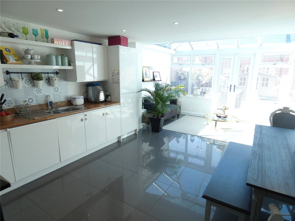 Property photo 2 of 18 P1010459.Jpg