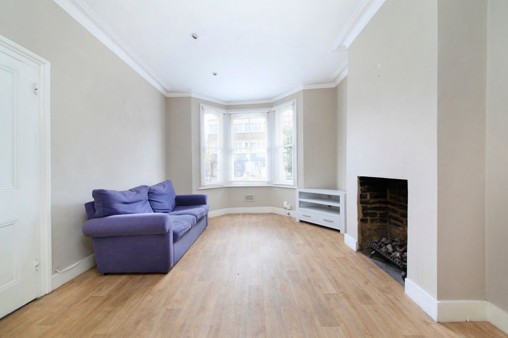 Property photo 2 of 16