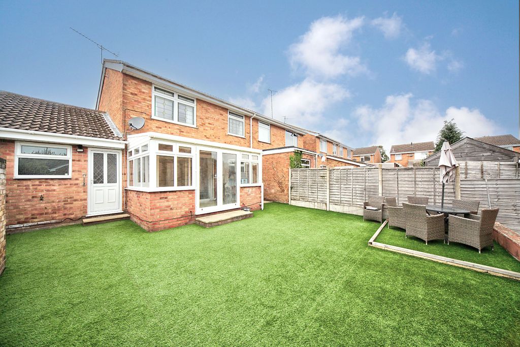 Property photo 2 of 26