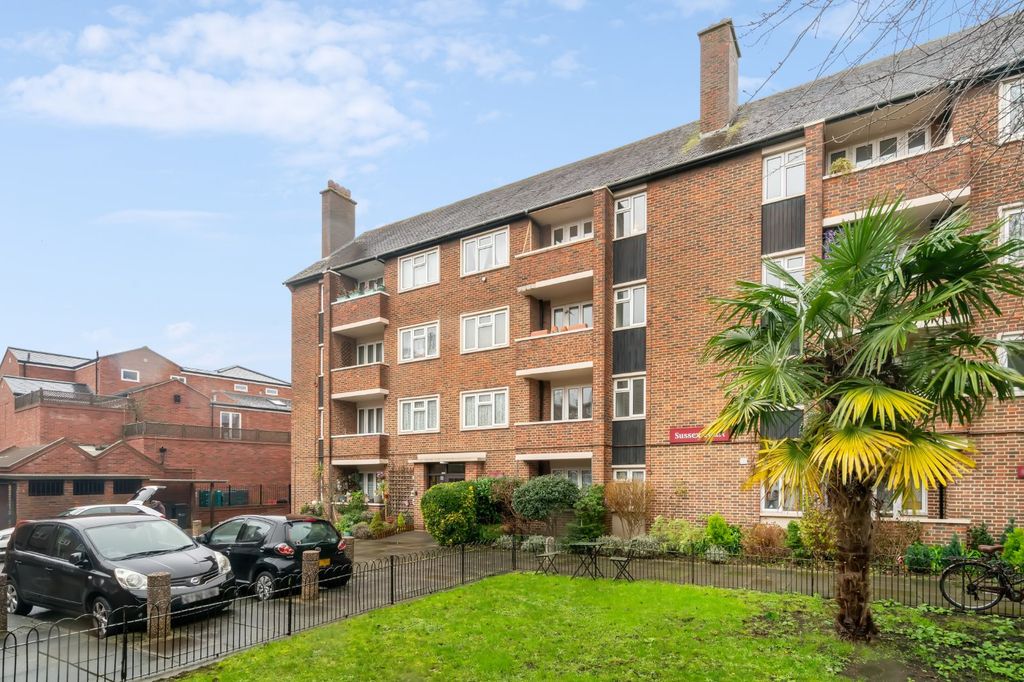 Property photo 3 of 7