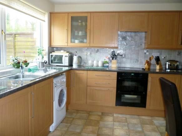 Property photo 3 of 9