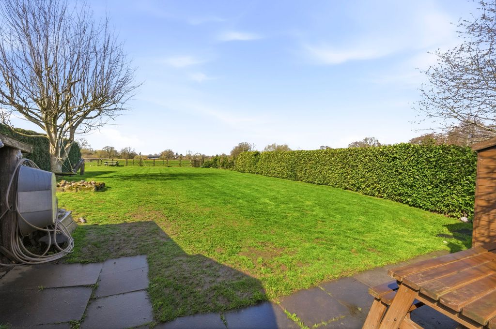 Property photo 3 of 24