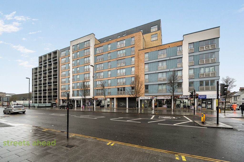 Property photo 1 of 16 A06F374d-9A61-45A...