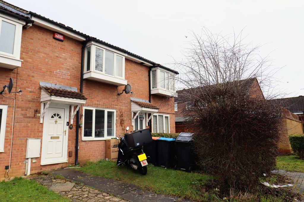 Property photo 1 of 9 Front Aspect