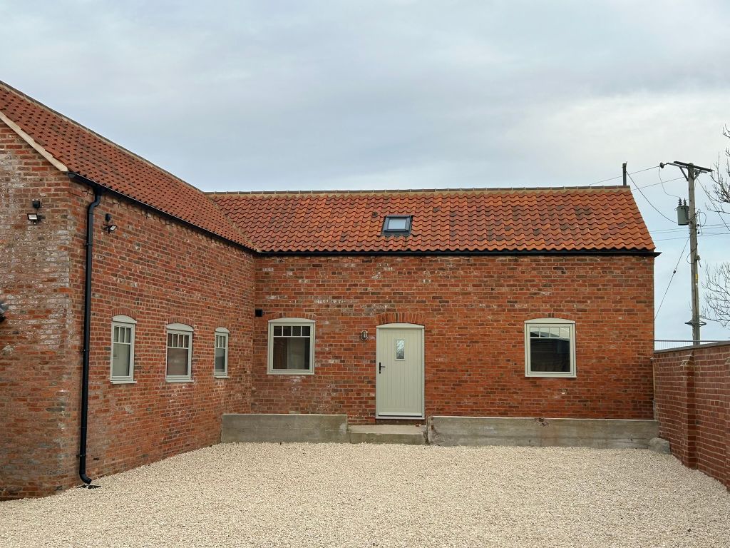 Property photo 1 of 28