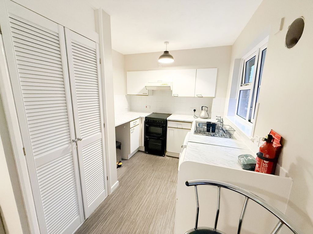 Property photo 3 of 5