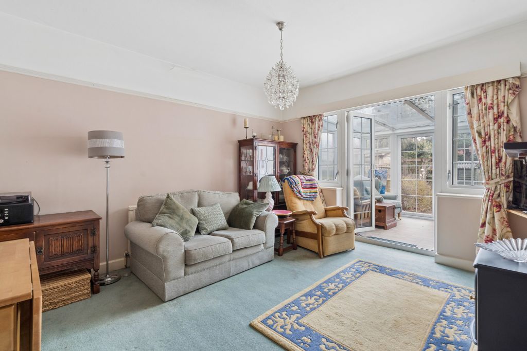 Property photo 2 of 8