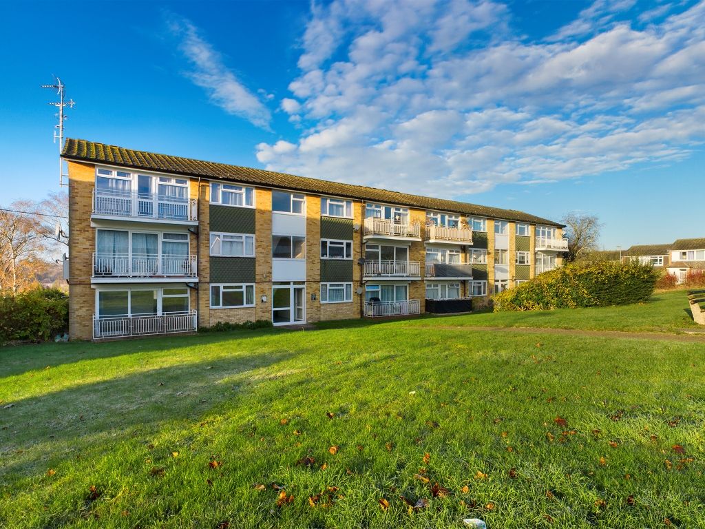 Property photo 1 of 8