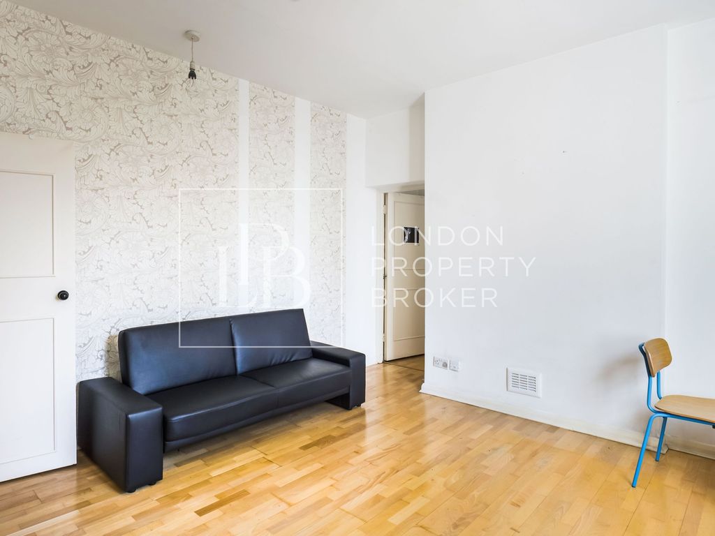 Property photo 1 of 4