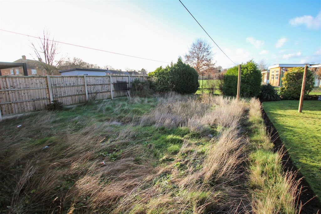 Property photo 3 of 11 Rear Garden
