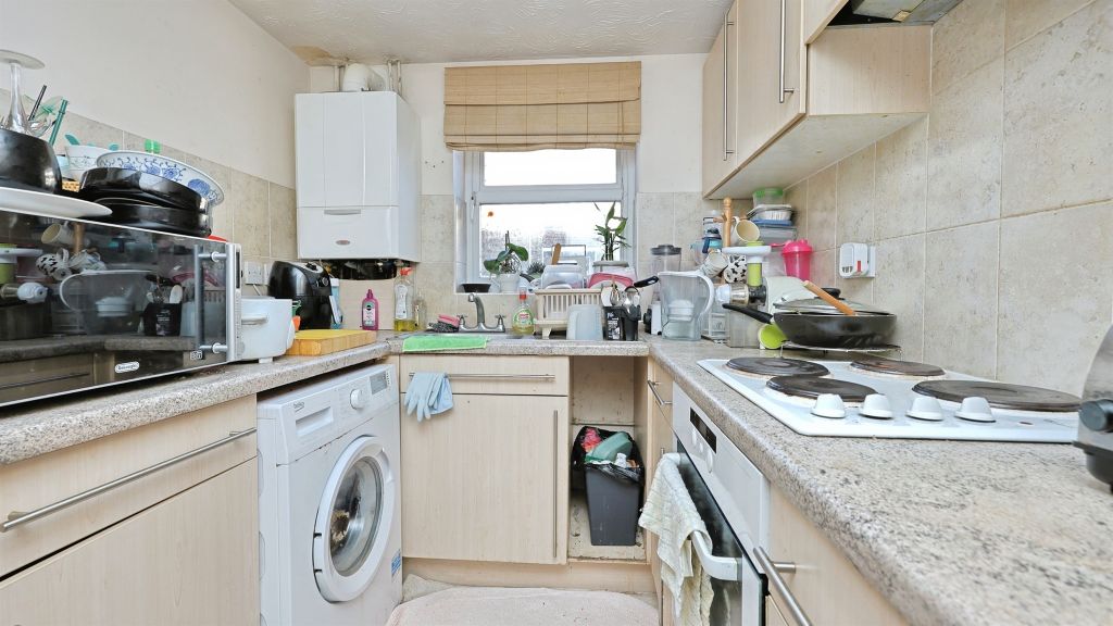 Property photo 2 of 12