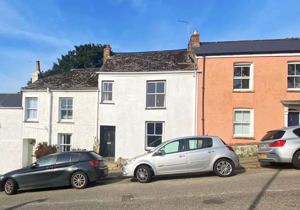 Property photo 1 of 2
