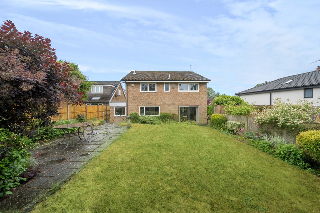 Property photo 2 of 19