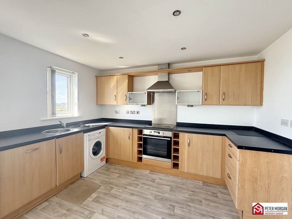 Property photo 3 of 8 Img_1466