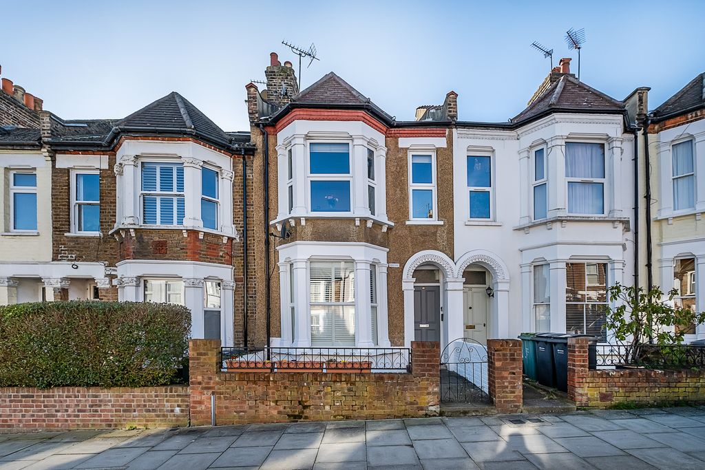 Property photo 2 of 12