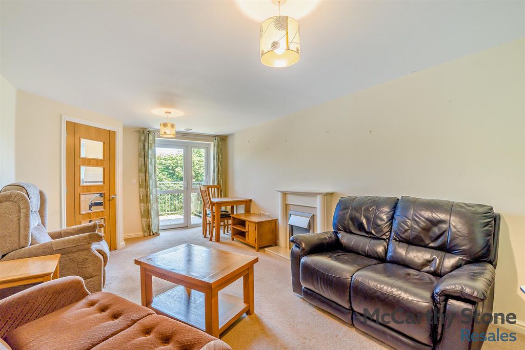 Property photo 3 of 13 Living Room