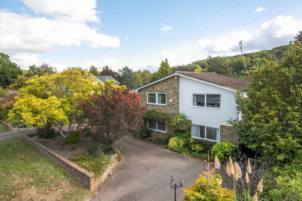 Property photo 2 of 15