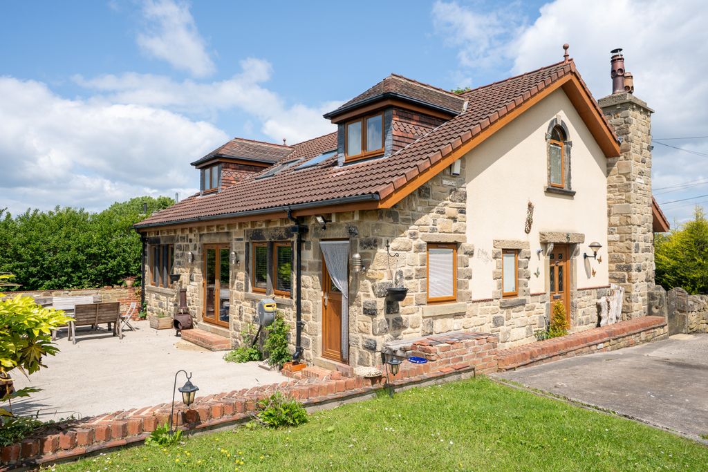 Additional image 21 of 6 bed detached house for saleWild Grove, Pudsey LS28