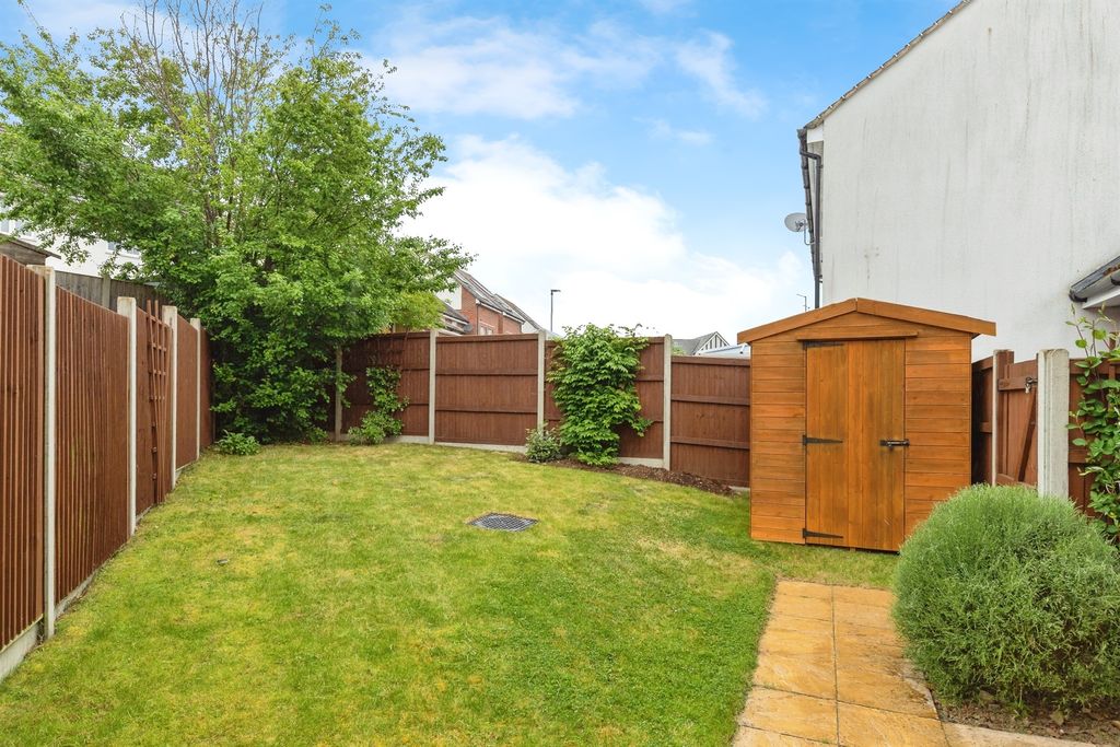 Property photo 2 of 17
