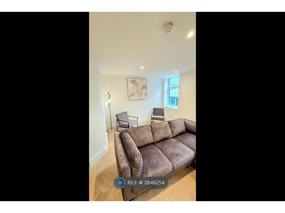 Property photo 2 of 30