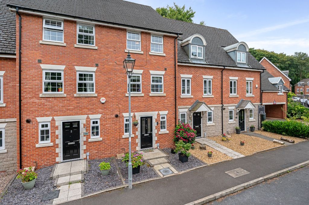 Property photo 2 of 35 4404161
