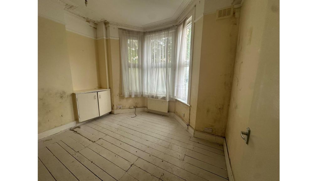 Property photo 3 of 9 Image 2 (2).Jpg