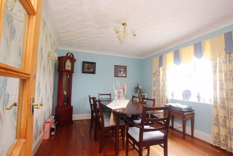 Property photo 2 of 23 Dining Room