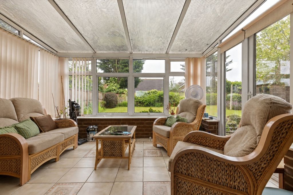 Property photo 3 of 22 Conservatory
