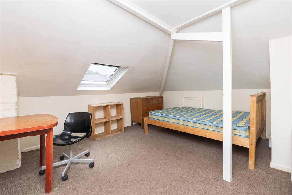 Property photo 3 of 10 120-North-Road-Bs6-5Al-27.Jpg