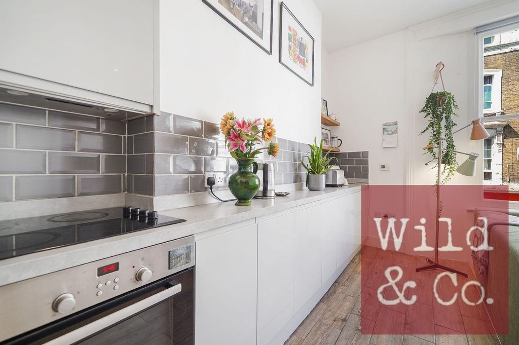 Property photo 3 of 22 Mare Street - 71F5Onsx4Z8Cowcfmq6Q.Jpg