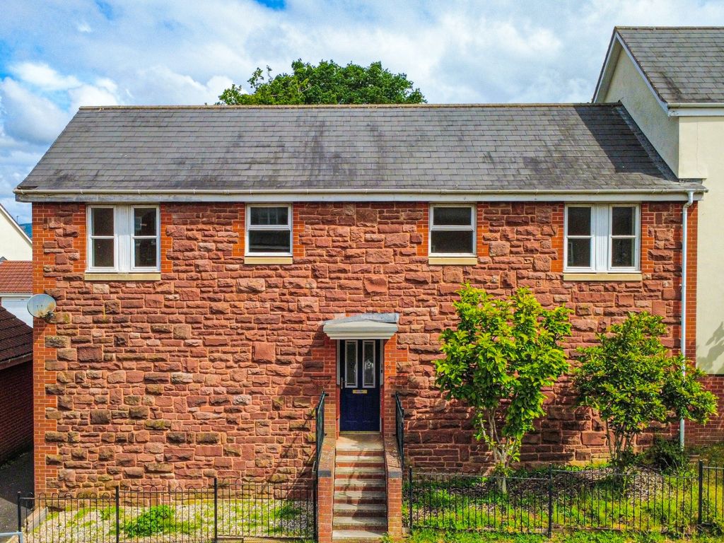 Property photo 1 of 12 5153273