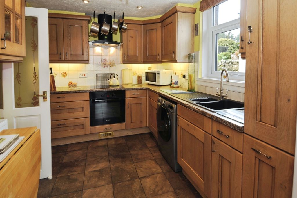 Property photo 3 of 17 Photo