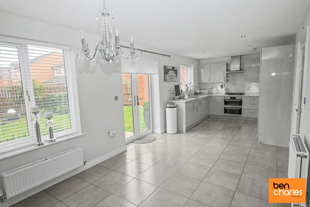 Property photo 3 of 12 Picture No. 25