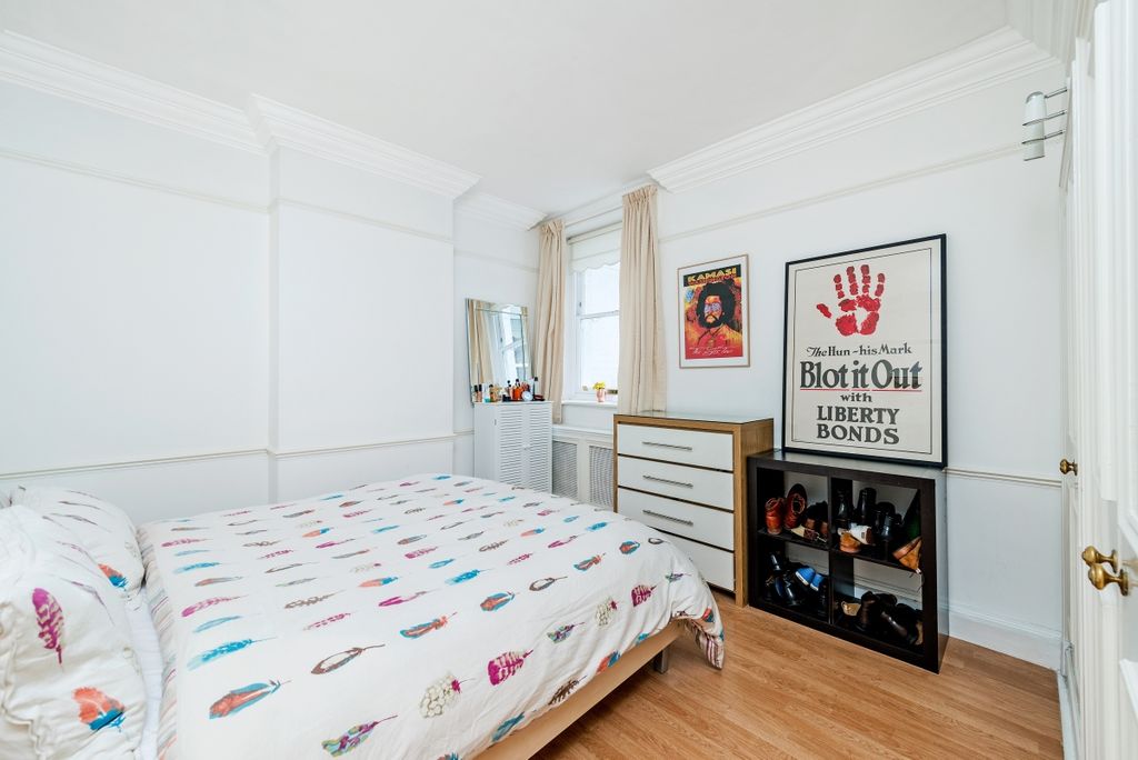 Property photo 3 of 9 Bedroom One