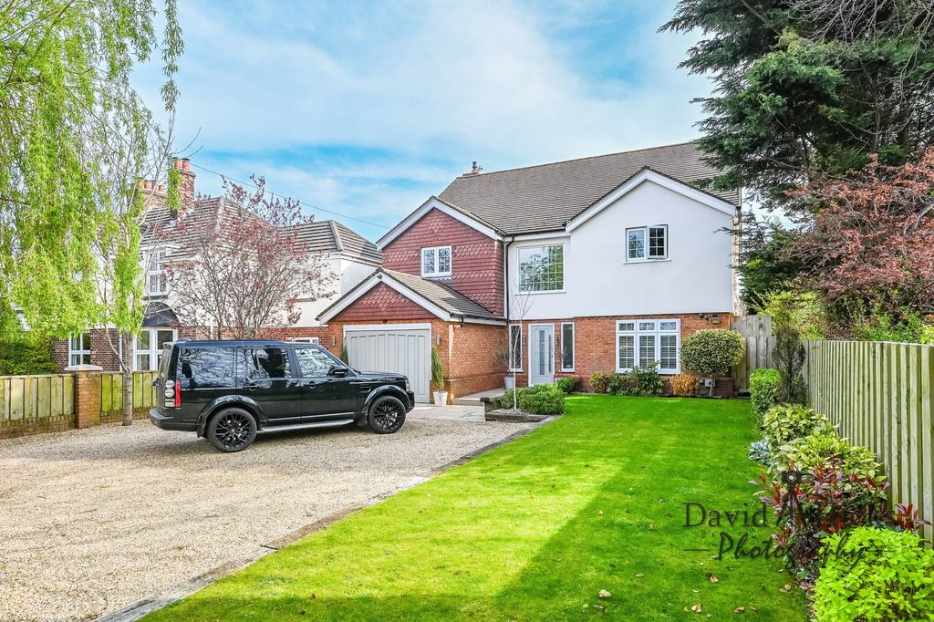 Property photo 1 of 34