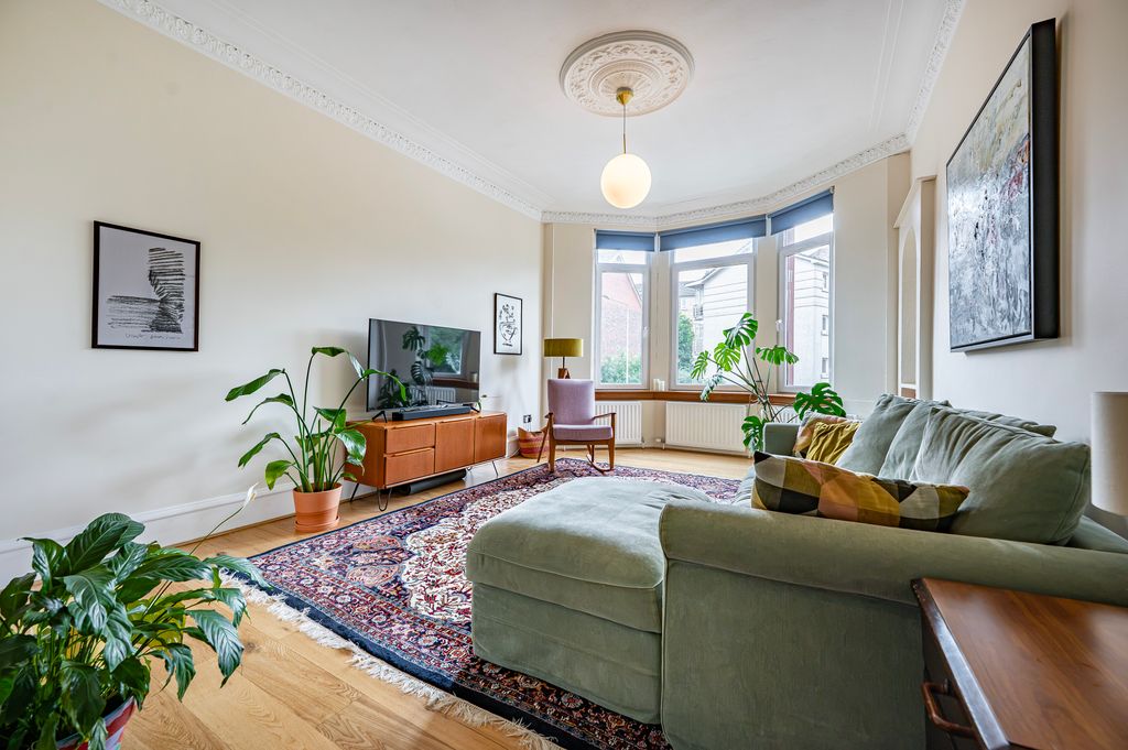 Property photo 2 of 31
