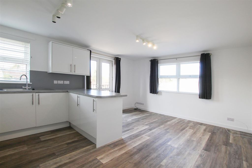 Property photo 3 of 16 Img_8486.Jpg