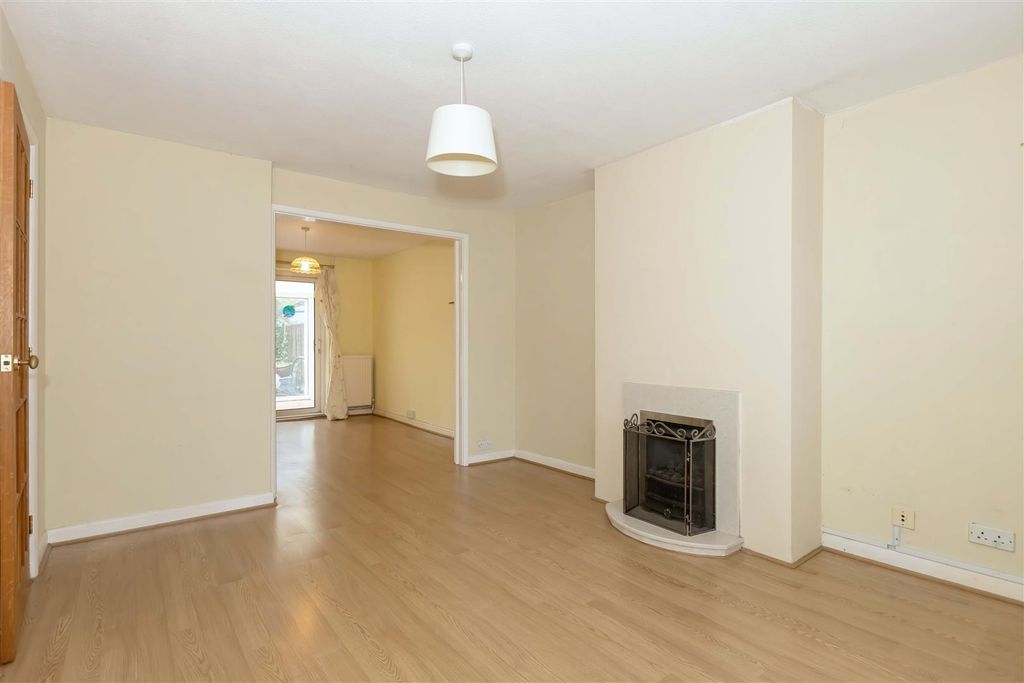 Property photo 2 of 15 Boxgrove_9.Jpg