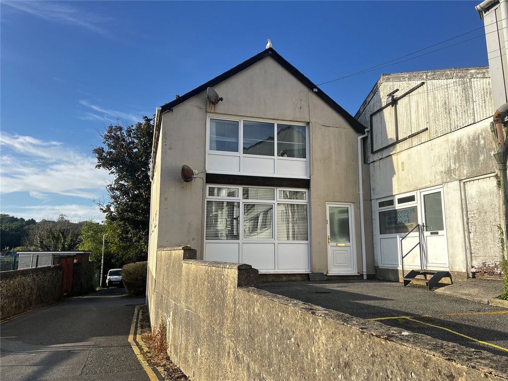Property photo 2 of 11 Picture No. 13