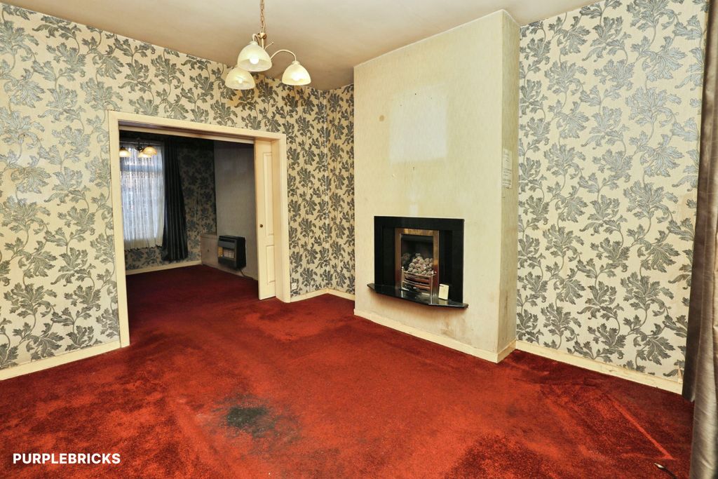 Property photo 2 of 20