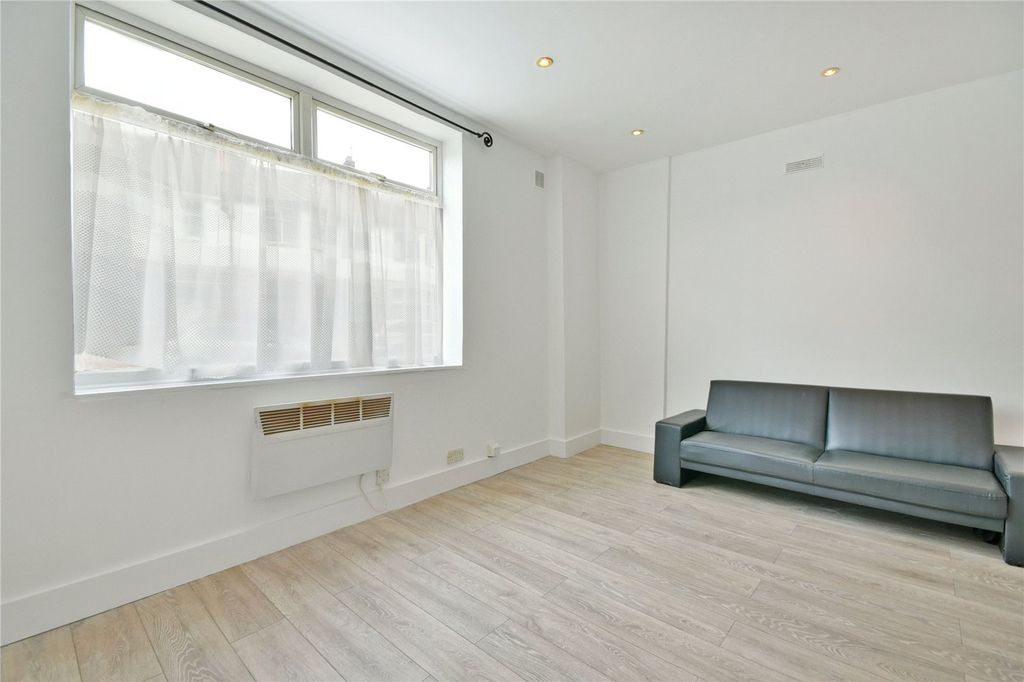 Property photo 1 of 11 Picture No. 14