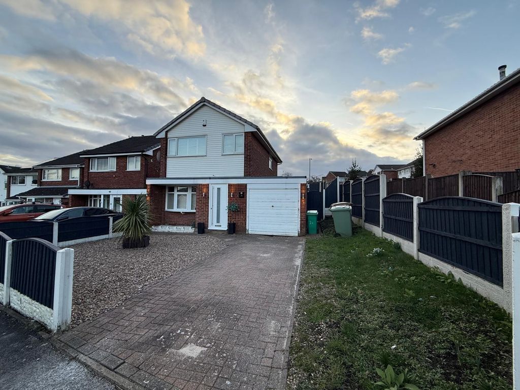 Property photo 1 of 13