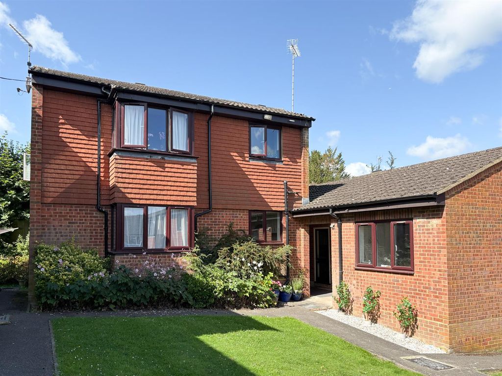 Property photo 1 of 7 Front..Jpg