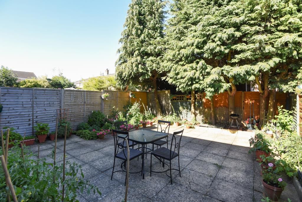 Property photo 2 of 10 Garden