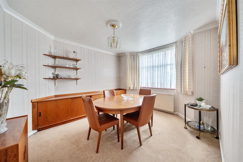 Property photo 3 of 19 1402926-15-69725356d23F4.Jpg