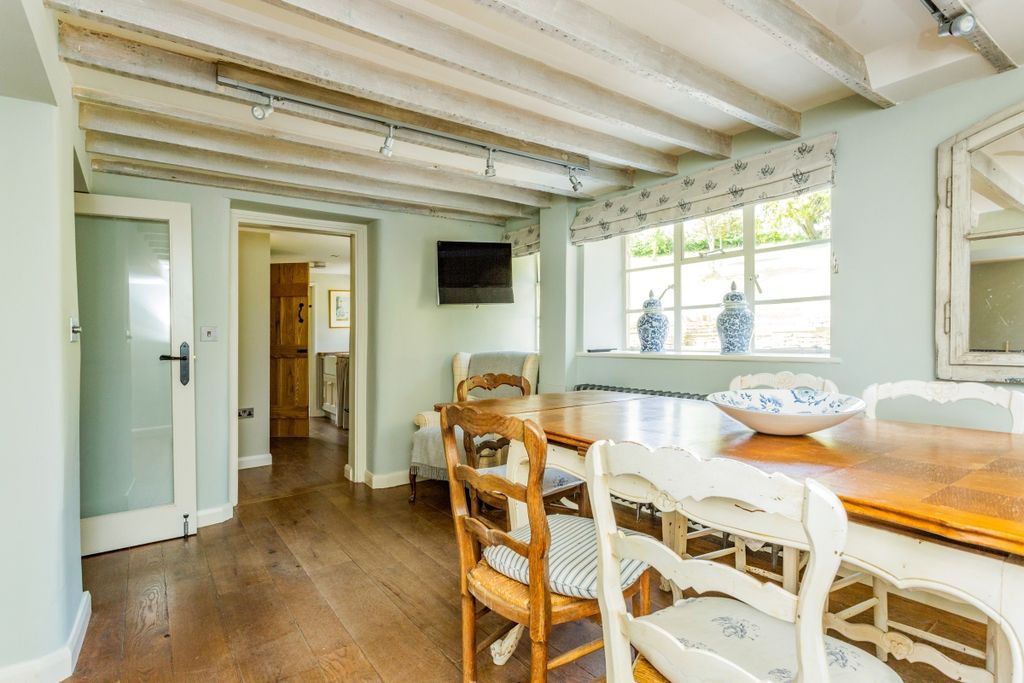 Property photo 2 of 22 Rushbury Cottage ...
