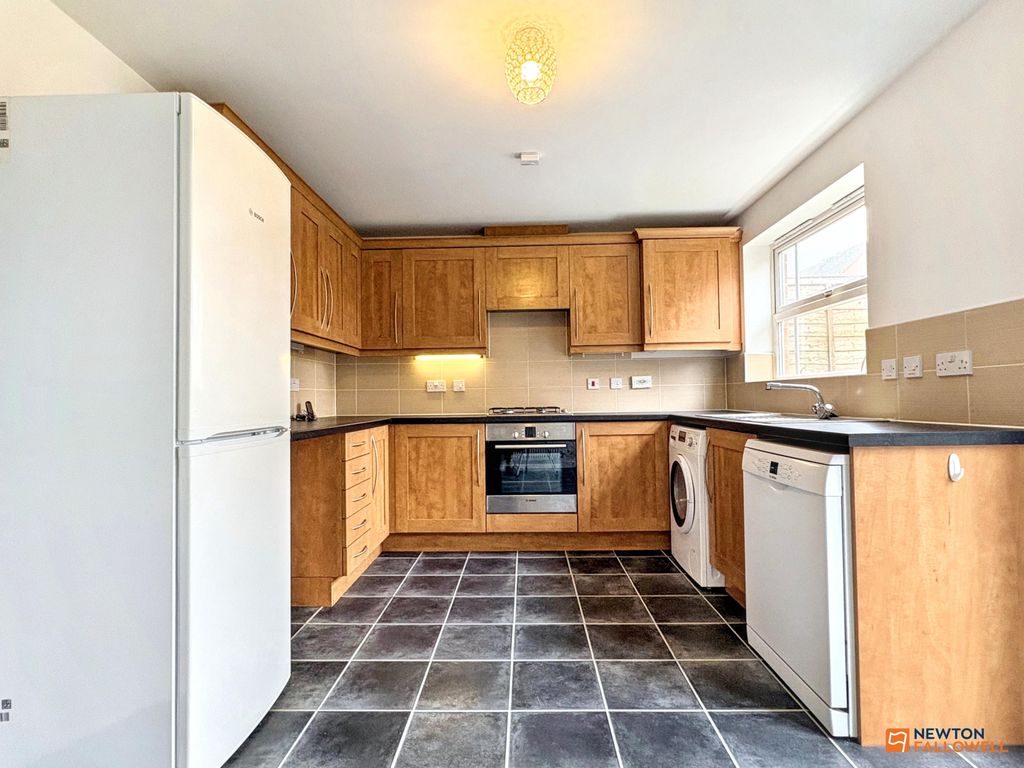 Property photo 2 of 26