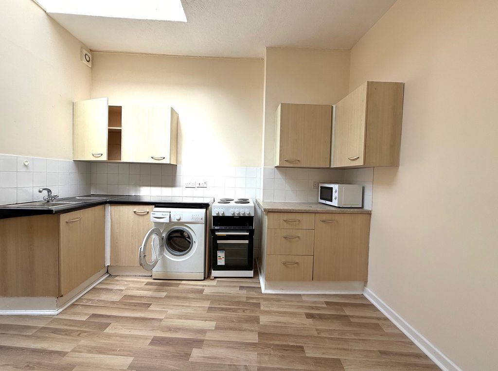 Property photo 2 of 3 Kitchen