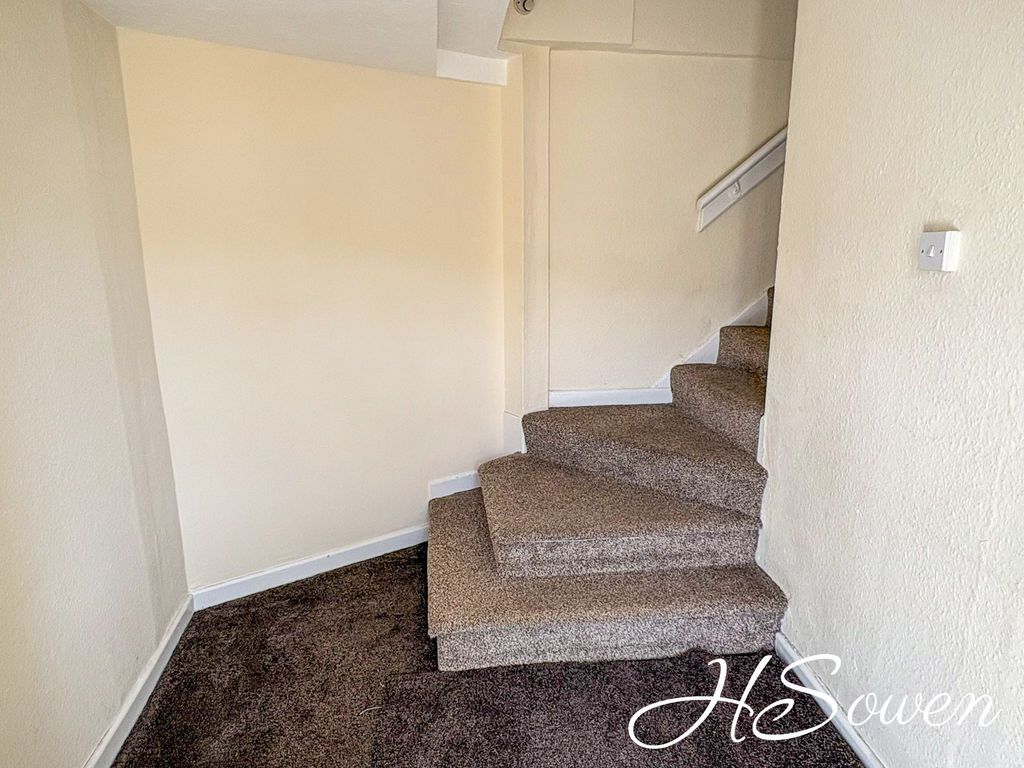 Property photo 2 of 11 Photo 6