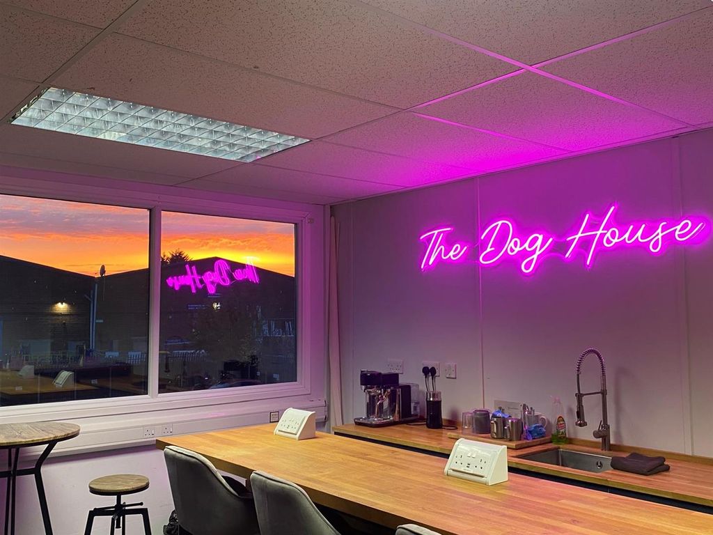 Property photo 3 of 5 Photo-2025-11-26-15-25-08 (1).Jpg